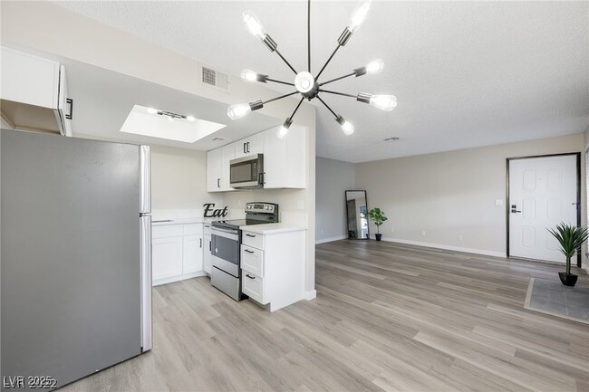 Building Photo - 5036 Newport Cove Dr Unit B