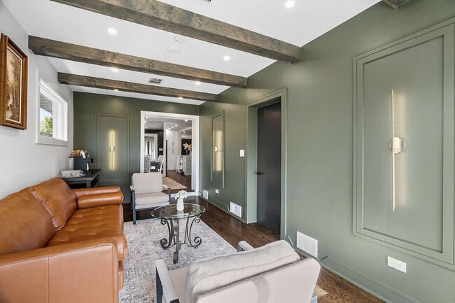 Photo - 7018 Le Claire Ave Unit SI ID1496926P