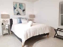 Photo - Chateau Lakeside