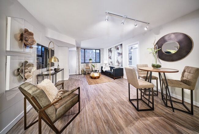 Photo - Courtland Towers