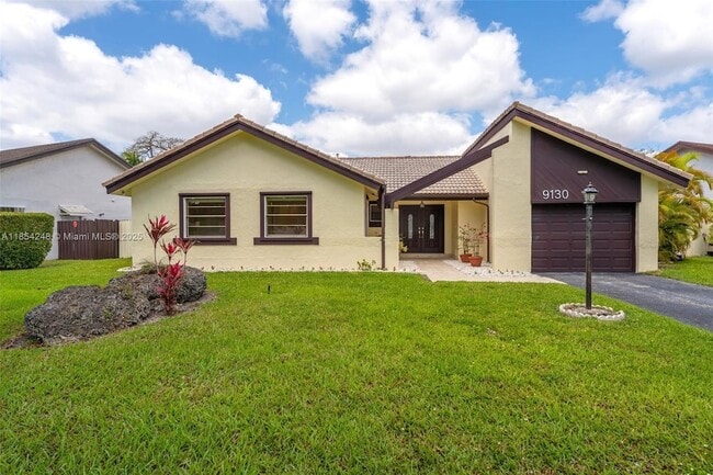 Building Photo - 9130 SW 101st Ave