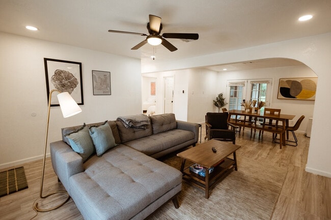 Photo - 1824 N 12th St Unit ID1352454P