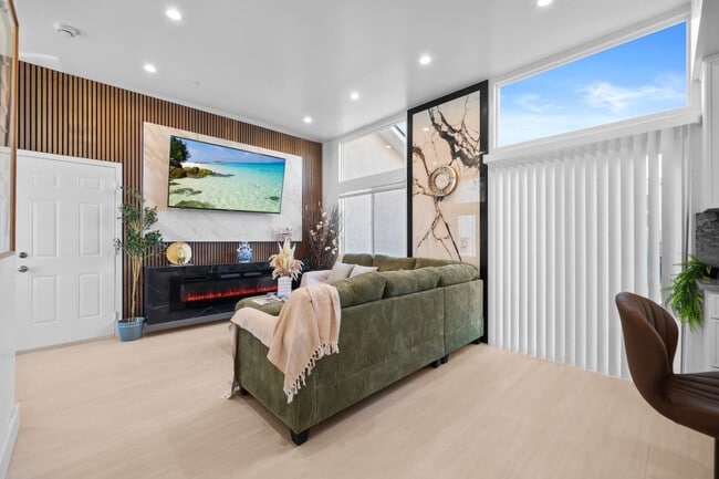 Photo - 1219 Denver Ln Unit ID1296634P