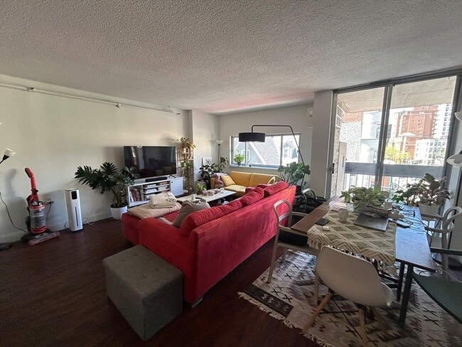 Building Photo - 872 Massachusetts Ave Unit 301