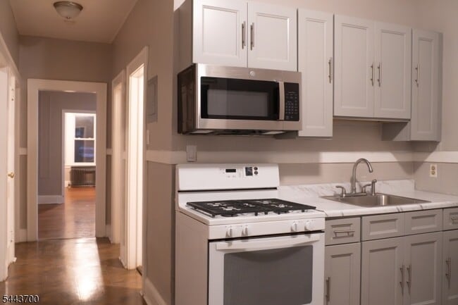 Photo - 108 Berkshire Pl