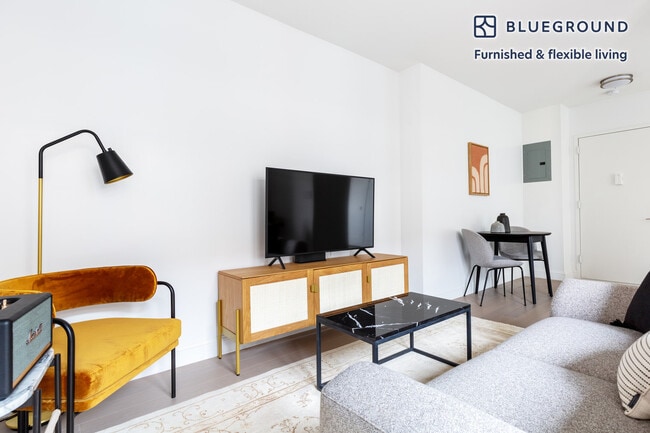 Photo - 915 West End Ave Unit FL15-ID511