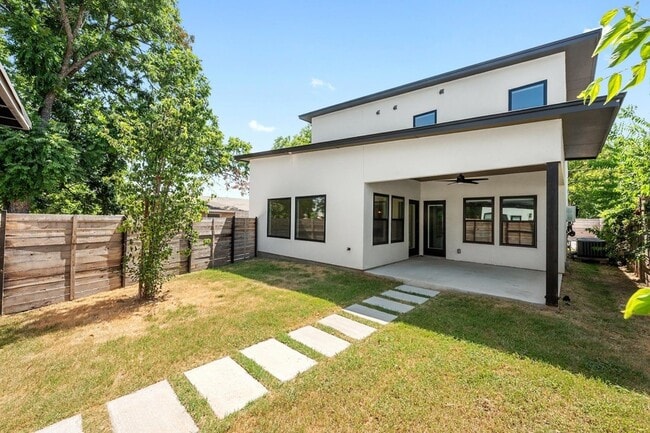 Building Photo - 7008 Meador Ave Unit 1