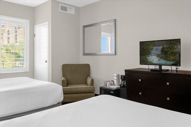 Photo - 7601-7601 Canada Ave Unit SI FL4-ID1625625P