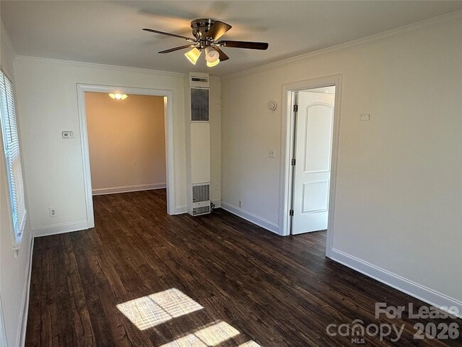 Photo - 2203 Highland St