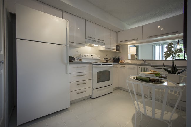 Photo - Briar Cove Apartments
