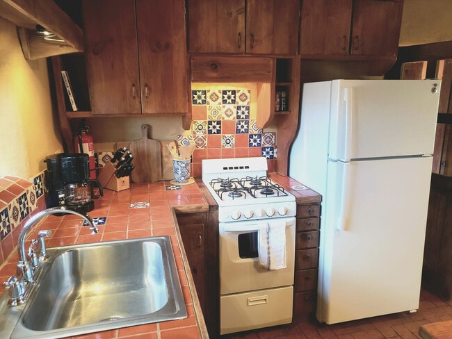 Photo - 824A Canyon Rd Unit SI ID1313833P