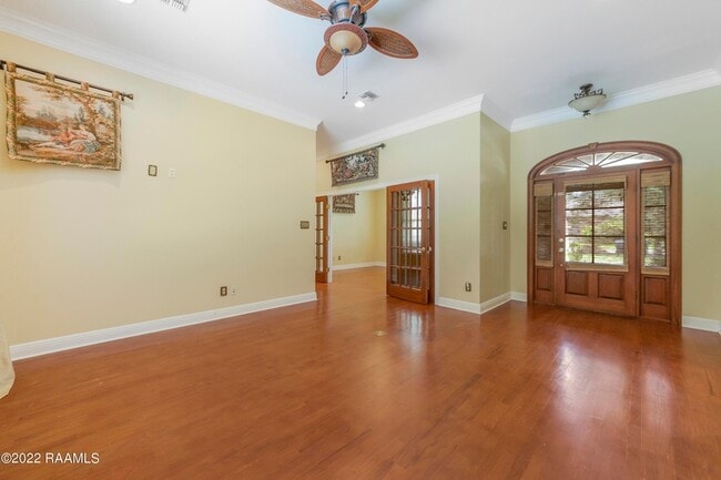 Photo - 403 Phoenix Dr