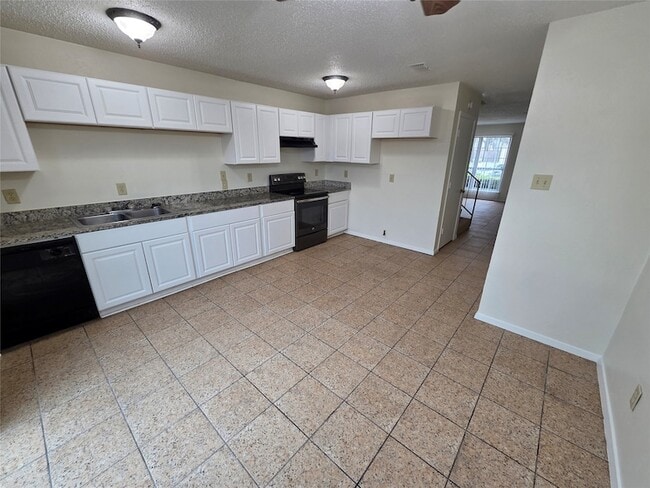 Photo - 10500 Lake June Rd