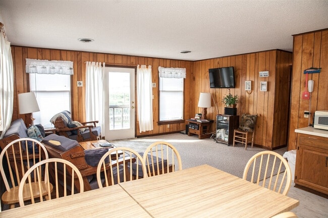 Building Photo - 54225 Shoresurf Ln Unit ID1255923P