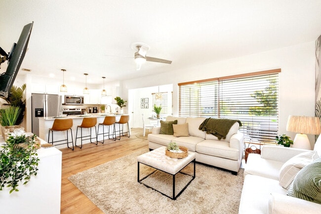 Building Photo - 4000 Gulf Terrace Dr Unit ID1285933P