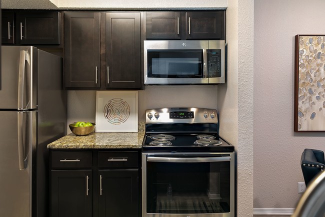 Photo - The Lakes Bellevue