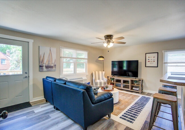 Building Photo - 156 Rodney Ct Unit ID1377410P