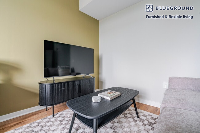 Photo - 3275 Washington Blvd Unit FL6-ID1092