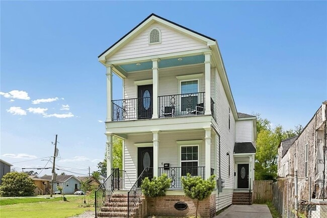 Building Photo - 3212 Jackson Ave