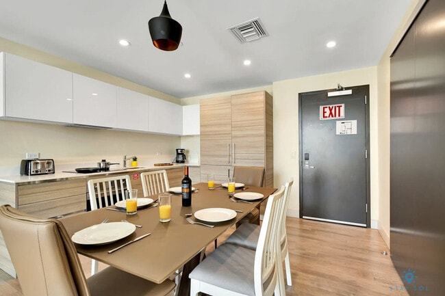 Photo - 348 Indiana St Unit ID1227346P