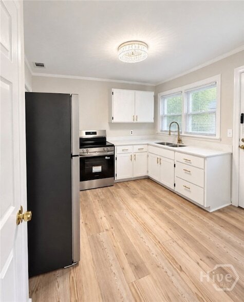Photo - 2117 E 58th St