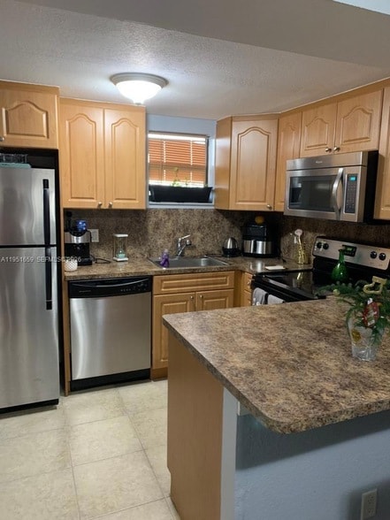 Photo - 8290 Lake Dr Unit 502