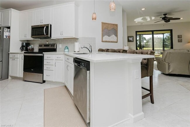 Photo - 5988 Mayflower Way