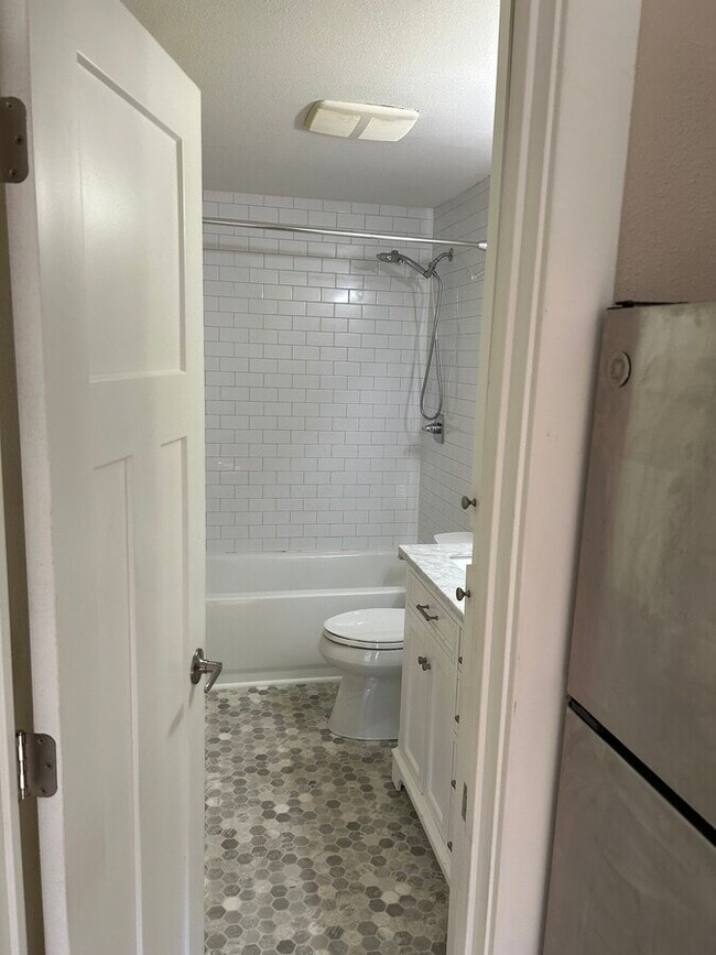 Photo - Timber Lane Apartments