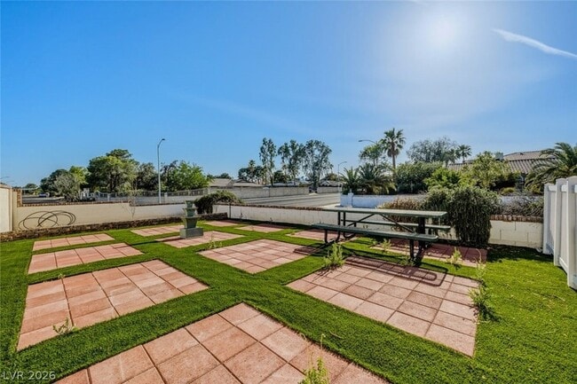 Photo - 6760 W Oakey Blvd