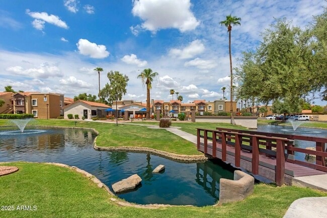 Building Photo - 1320 N McQueen Rd Unit B1