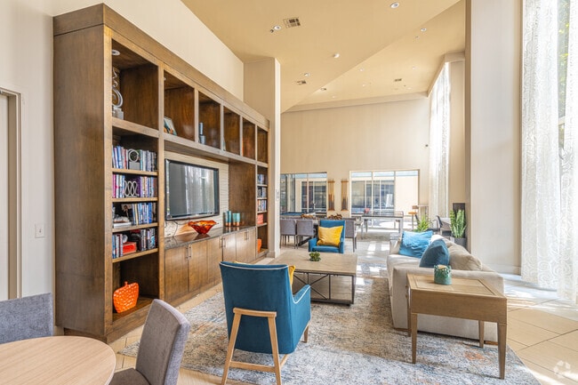 Clubhouse - Voyager at the Space Center