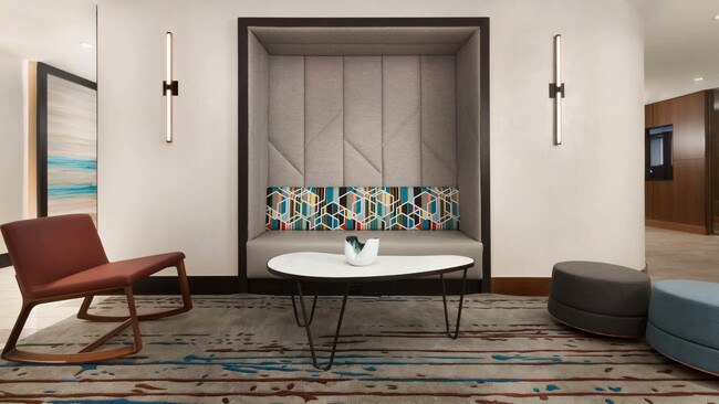 Seating Area - 1800 Oak