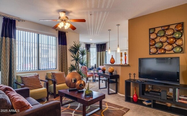 Photo - 2400 N Bullard Ave Unit 1