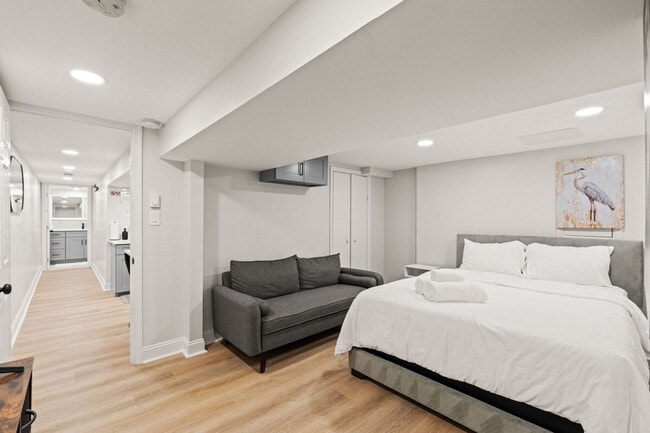 Building Photo - 651 Columbia Rd NW Unit SI ID1511068P