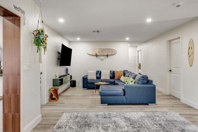 Photo - 415 N Shore Dr Unit SI ID1459973P