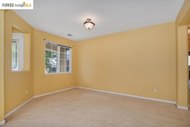 Photo - 5127 Plumwood Way