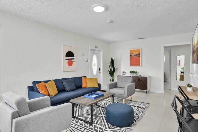 Photo - 6452 Custer St Unit ID1372341P