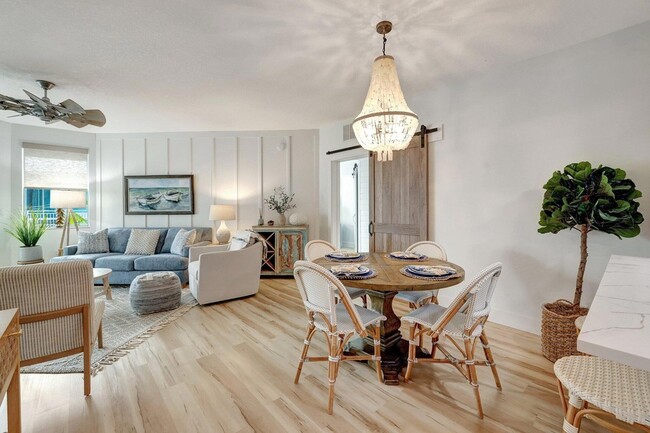 Photo - 875 NW Flagler Ave Unit 404