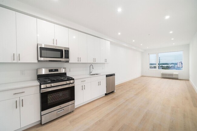 Photo - 3309 Liberty Ave Unit 405