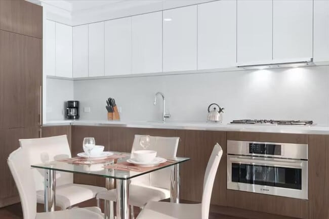 Photo - 605 W 42nd St Unit ID1016125P