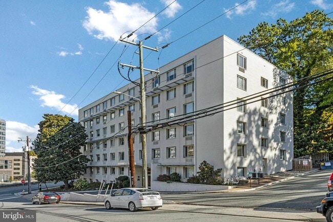 Photo - 1730 Arlington Blvd Unit 209