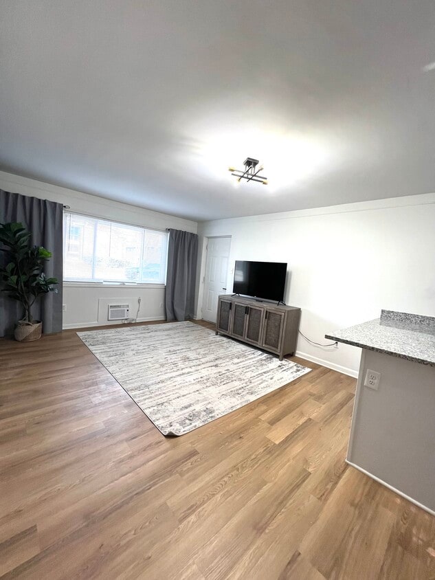 Floor Plan - One Bedroom - Un-Furnished