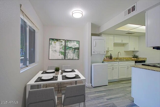 Photo - 1248 S Vineyard Unit 1