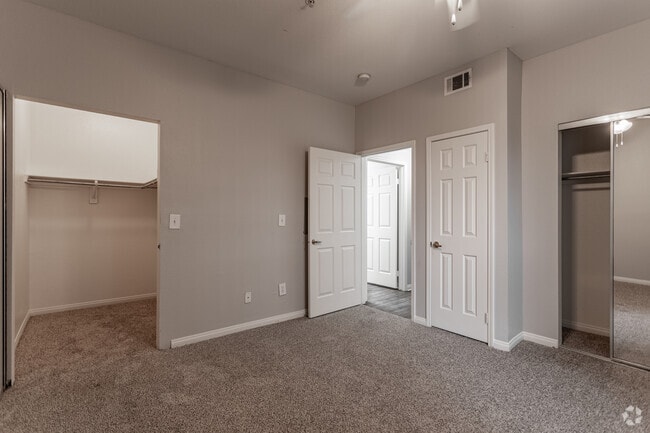 1BR, 1BA - 741SF - The Hills at Quail Run Apartment Homes