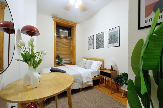 Building Photo - 301 E 63rd St Unit ID1323987P