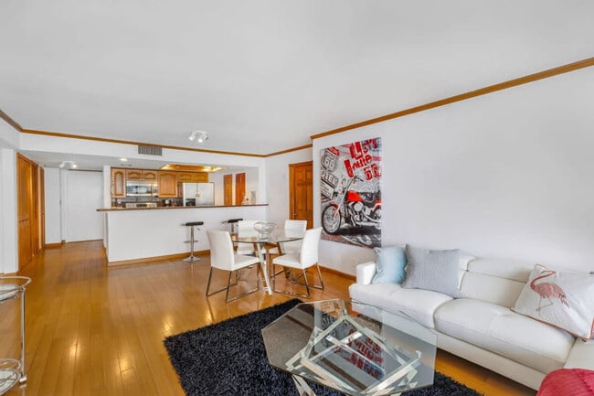 Photo - 1717 N Bayshore Dr Unit ID1054094P