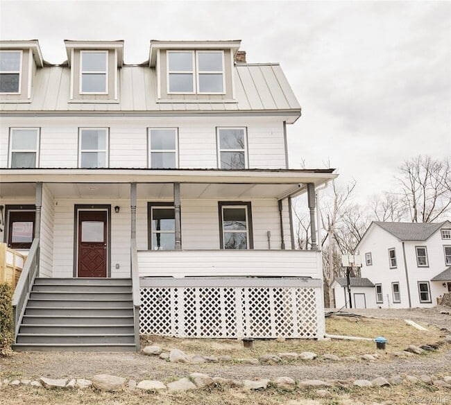 Building Photo - 5728 209 Unit 4B