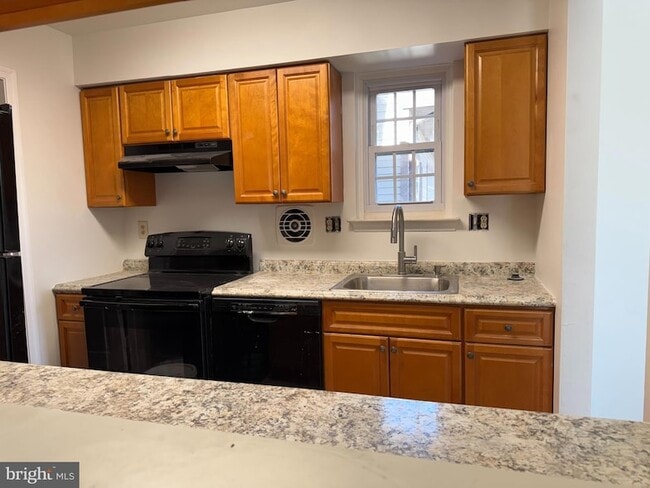 Photo - 632B Palmer Ln