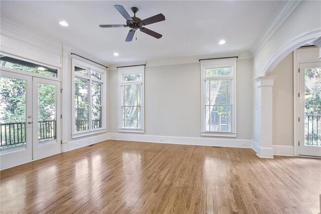 Photo - 614 Timm Valley Rd NE
