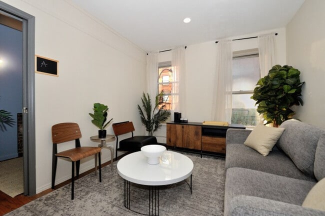Photo - 348 W 38th St Unit SI ID1323911P